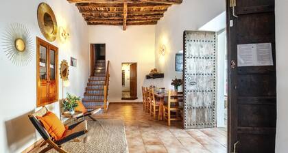 New! Villa Na Ribes - Four Bedroom Villa, Sleeps 8