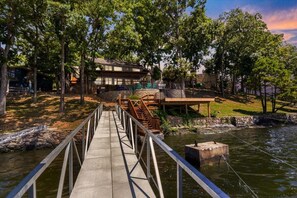 Property grounds - Firepit, Spacious Decks, Kayak, Breathtaking Views (Gravois Mills)