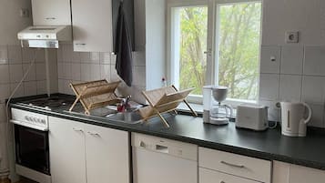 Căn hộ Economy | Bếp riêng | Ấm điện