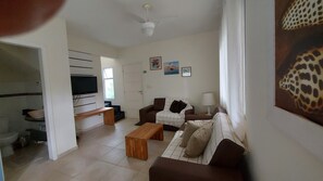 Living area - Casa Aconchegante EM Condominio, Praia Juquehy, S. Sebastião , 3 Suites, 2 Vagas (Juquehy São Sebastião)