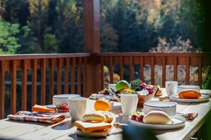 Dining - Enchanted Forest Hideaway by Ghosal Luxury Lodging (Sevierville)