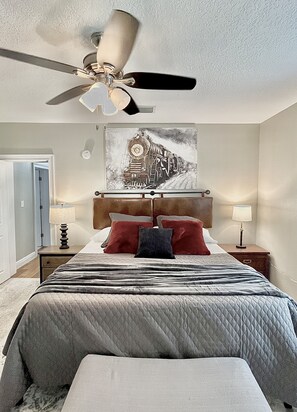 3 bedrooms, desk, iron/ironing board, WiFi