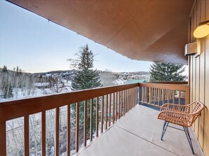 Property grounds - Cozy 3-Level Condo w/ Loft Bedrooms w/ Fireplace (Brian Head)