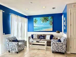 TV, ping pong - Bright & Sunny/Waterslides/Pool/Close to Disney (Kissimmee)