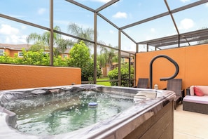 Indoor spa tub