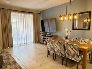 Dining - Family Resort/Waterslides/Close 2 Disney (Kissimmee)