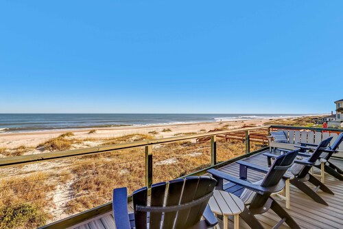 NEW: Oceanfront Luxury Home l Beachfront Deck, Patio l Hot/Cold Outdoor Shower