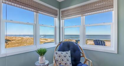 NEW: Oceanfront Luxury Home l Beachfront Deck, Patio l Hot/Cold Outdoor Shower