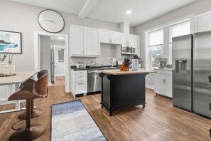 Fridge, microwave, oven, stovetop - Beautifully Refreshed Home Close to Downtown FW! (Fort Wayne)