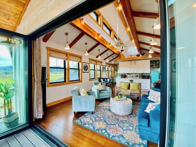 ❤The Elegant: A Chic Healdsburg Winery Cottage! Hot Tub, Views! !❤