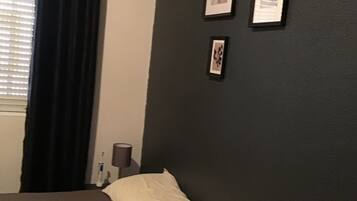 3 chambres, fer et planche Ă repasser, Wi-Fi, draps fournis
