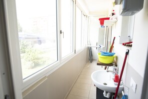 Whirlpool, Haartrockner, Bidet, Handtücher