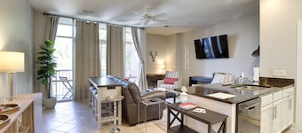 Tuscaloosa Condo: Steps to Bryant-Denny Stadium!