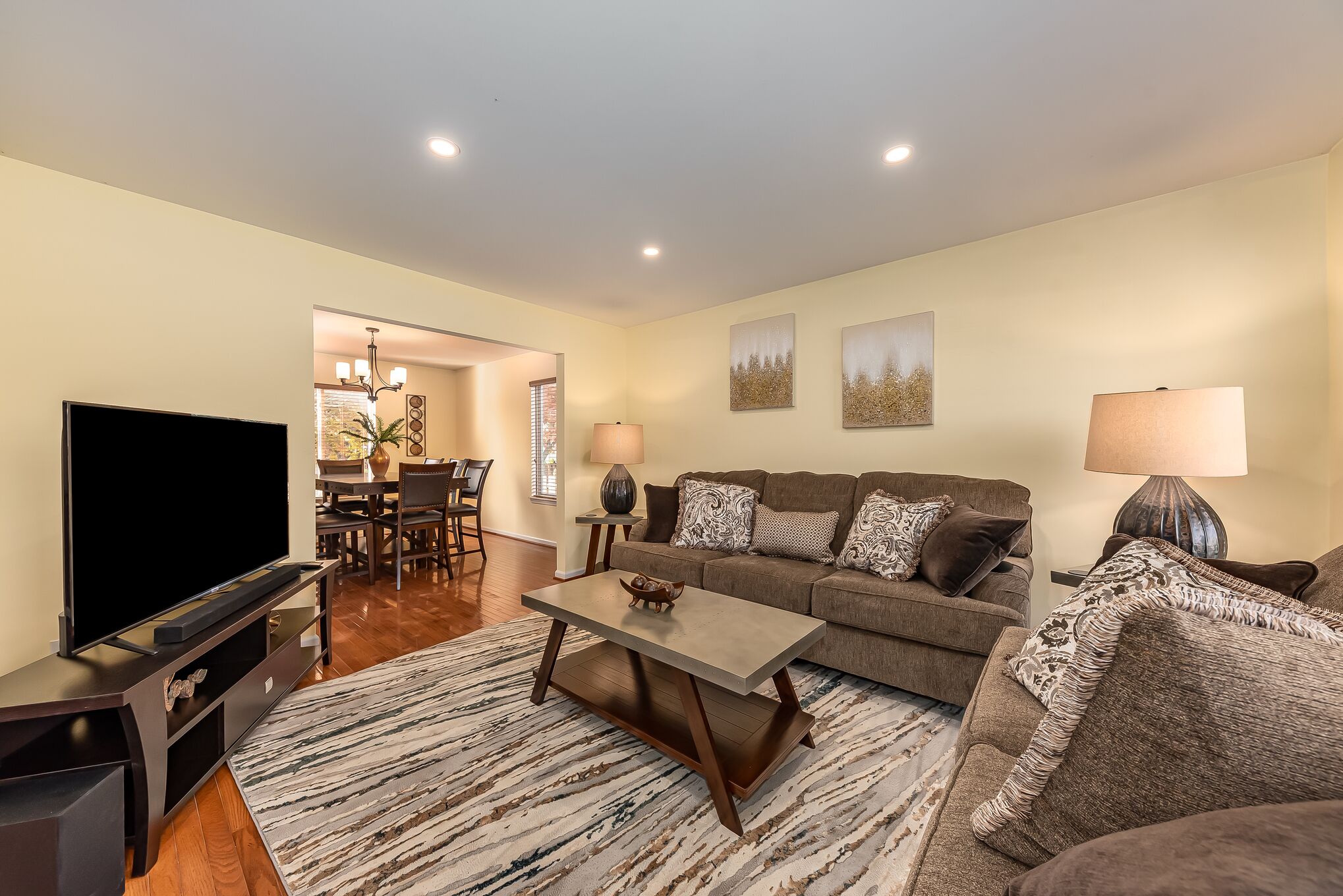 Naperville Rental - Skylane Dr