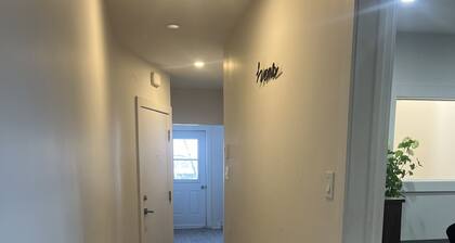 Cozy luxurious condo in the middle south west, Montreal