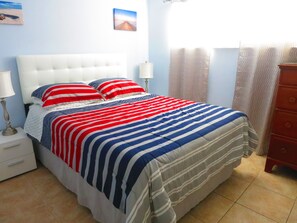 2 chambres, fer et planche à repasser, accès au Wi-Fi (inclus)