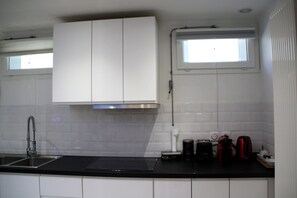 Fridge, microwave, dishwasher, coffee/tea maker - Maison Canoa, Ne Cherchez Plus ! Nous Avons L'endroit Parfait Pour Vous (Argenteuil)