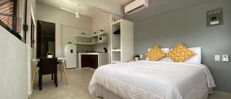 WiFi, bed sheets