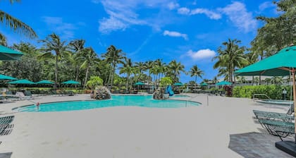 Naples lake view condo at Lely golf resort!