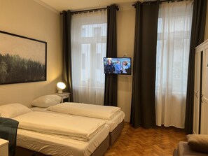 1 多间卧室、熨斗/熨衣板、免费 WiFi、床单