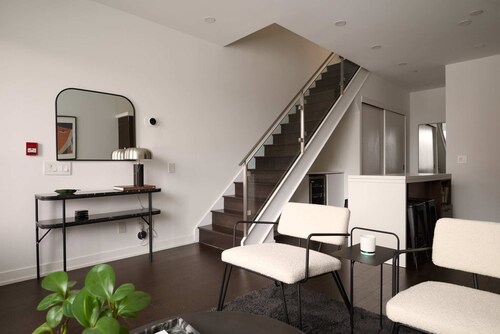 DT Toronto Condo Townhouse