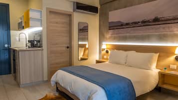Loft 101 - w/balcony - Daily Cleaning | Caja fuerte, cortinas opacas, cunas (de pago) y wifi gratis