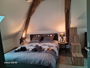 1 bedroom, desk, iron/ironing board, free WiFi