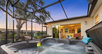 Paradise on the Preserve w/ hot tub and golf cart