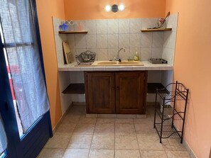 Shower, toilet paper