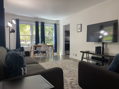 Lovely 3 Bedroom Home Near Downtown Greensboro

