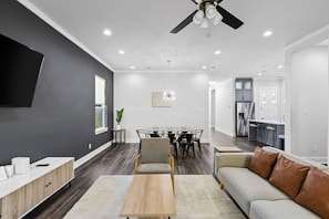 TV, fireplace - Welcome 2 Dallas - 4 Miles to Downtown - Updated! (Dallas)