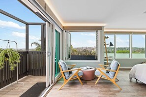 2 soverom, strykejern/-brett, wi-fi og sengetøy