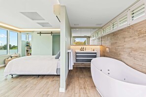 2 soverom, strykejern/-brett, wi-fi og sengetøy