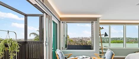 2 makuuhuonetta, silitysrauta/-lauta, Wi-Fi, vuodevaatteet