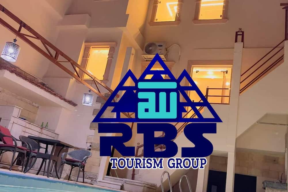 King tout pyramid