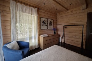 4 makuuhuonetta, silitysrauta/-lauta, Wi-Fi, vuodevaatteet