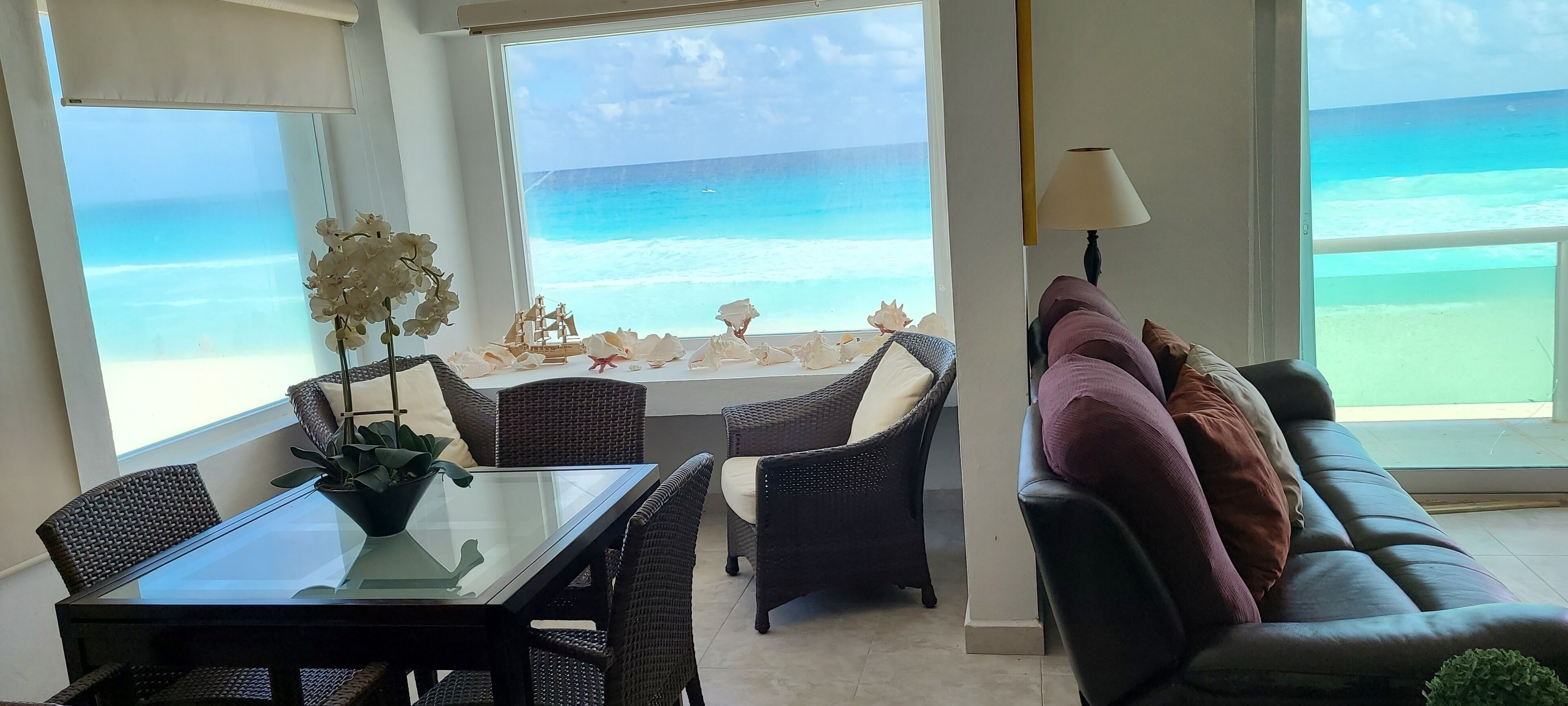 Come And Enjoy Our Paradise, Beautiful Beach Front, Very Spacious, Sleeps 8 - Cancún