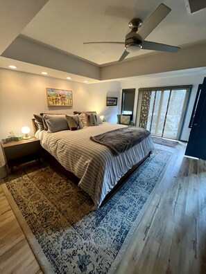 5 bedrooms, travel crib, WiFi, bed sheets