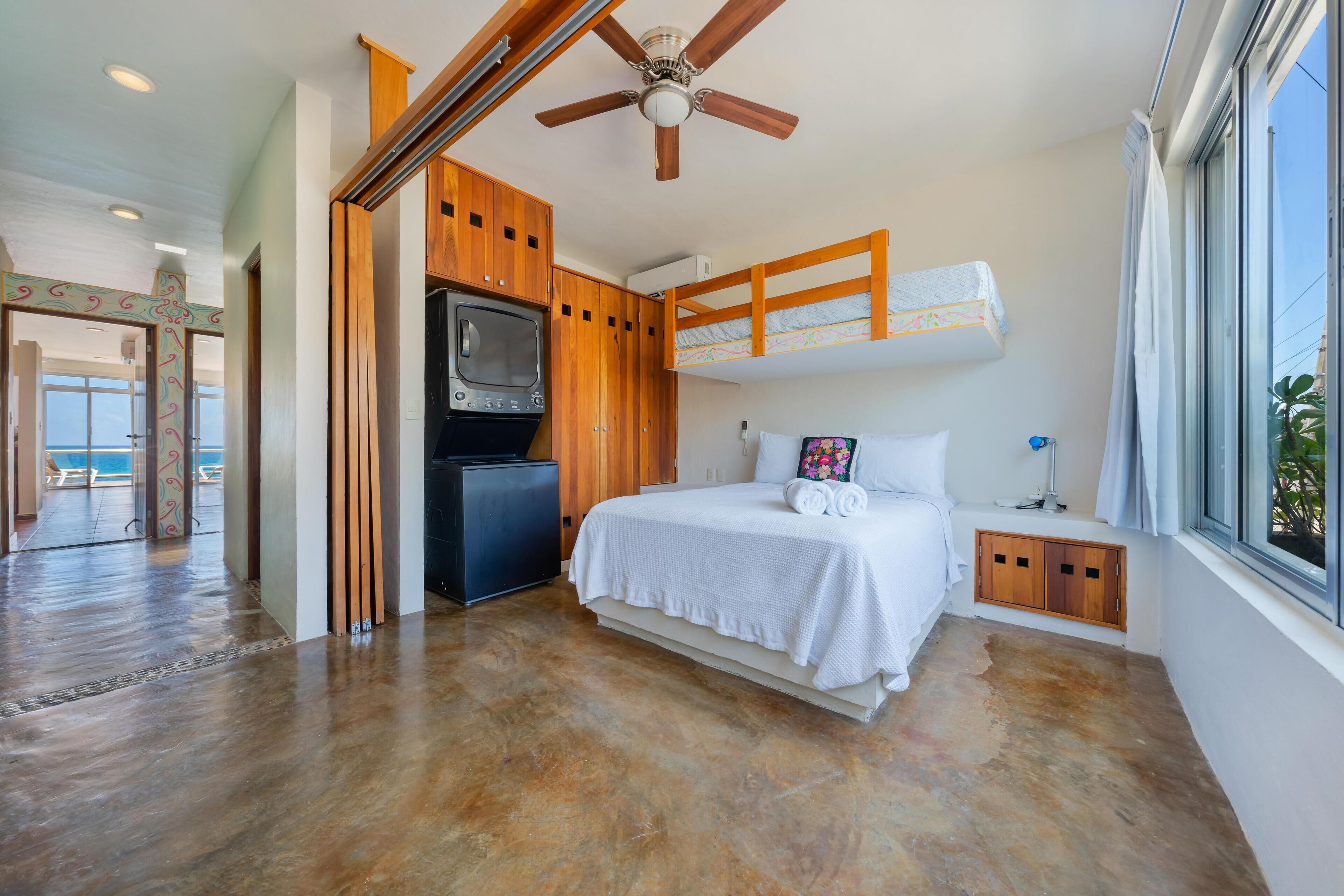 7 bedrooms, desk, iron/ironing board, free WiFi