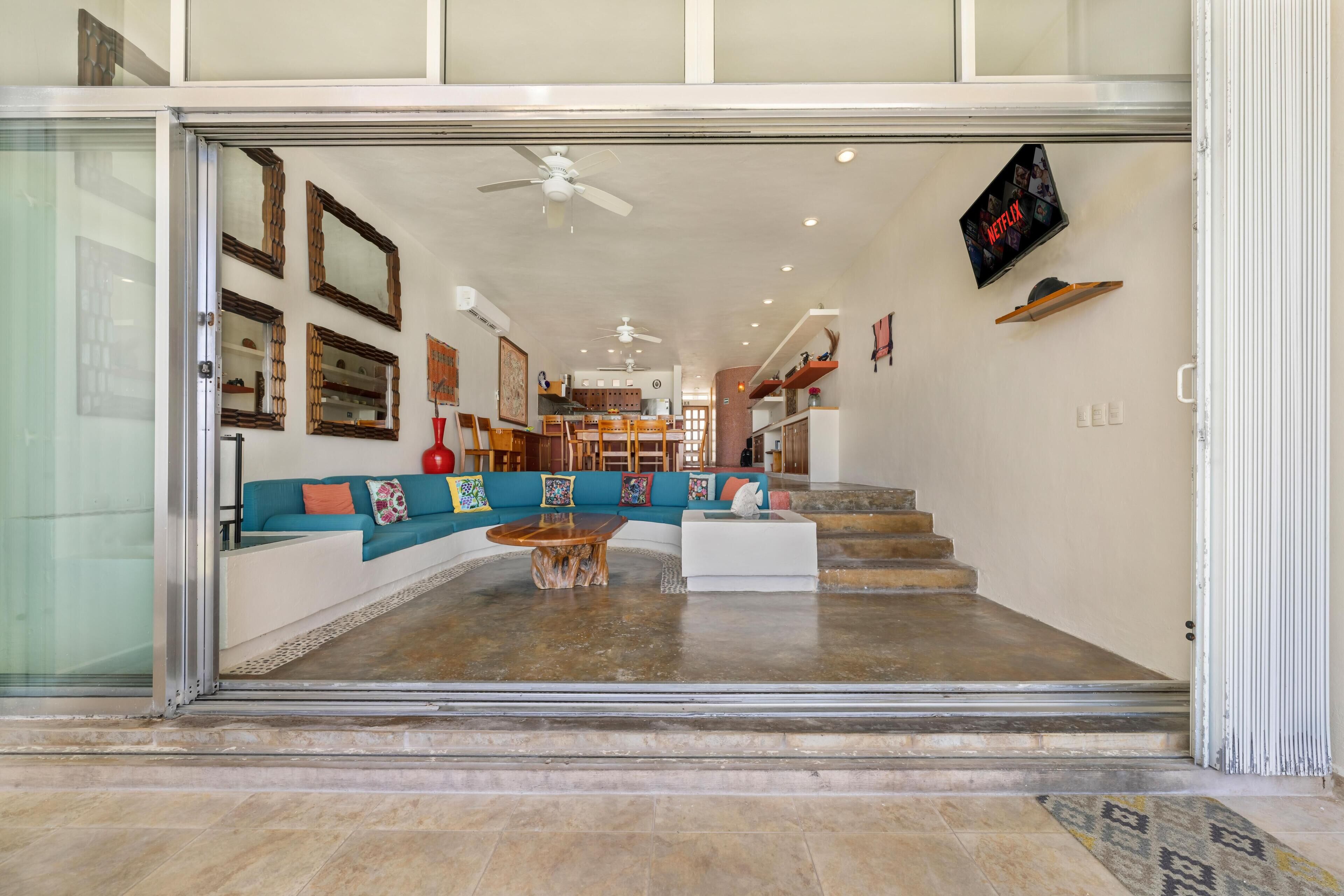 7 Br Oceanfront Villa W/private Pool - Isla Mujeres