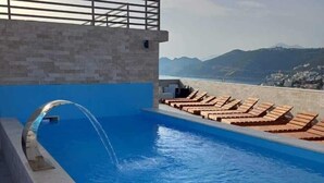 Panoramic Penthouse with Private Pool - BOSFOR HOTEL (Bar)
