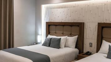 Quarto luxo, 2 camas de casal | 1 quarto, roupas de cama premium, edredons de pluma