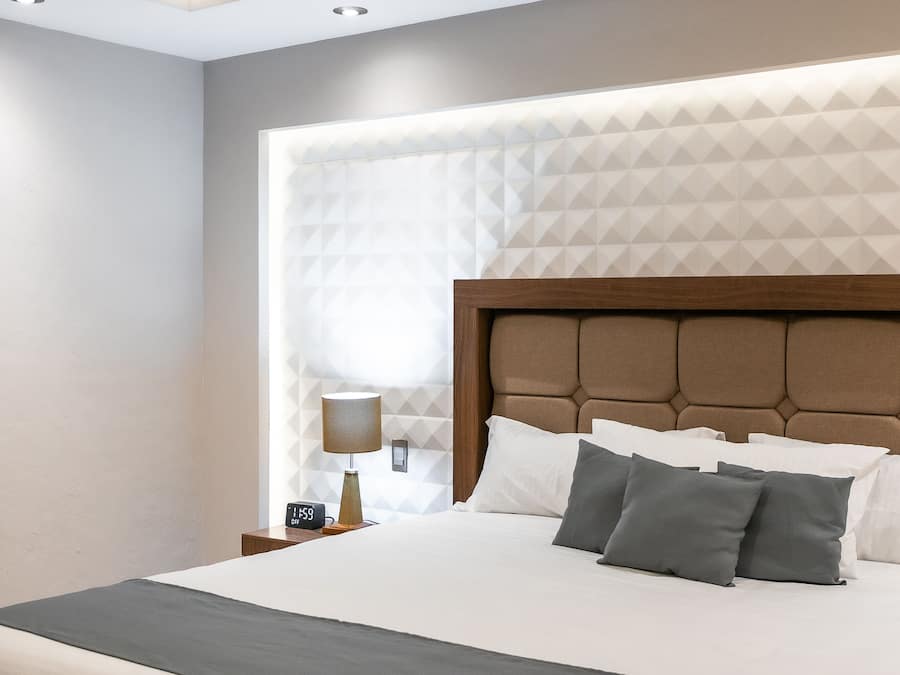 Deluxe Room, 1 King Bed | 1 bedroom, premium bedding, down comforters, pillowtop beds