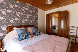 2 bedrooms