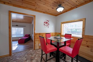 Dining - Adult Themed Cabin w/ Hot Tub (Idlewild)