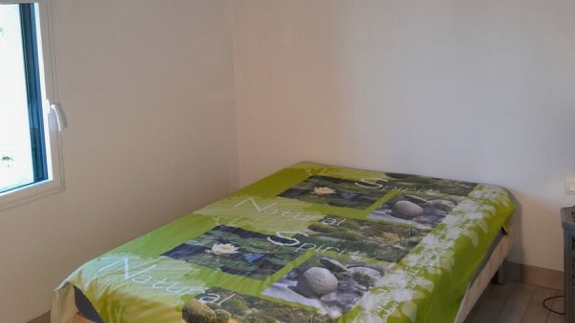 2 slaapkamers, een strijkplank/strijkijzer, wifi, beddengoed