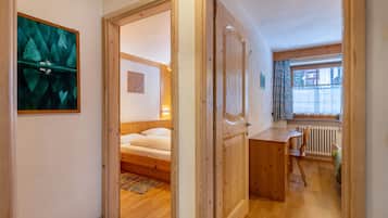 2 camere, ferro/asse da stiro, Wi-Fi gratuito, lenzuola