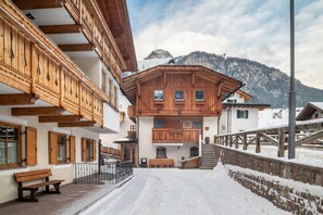 Exterior - Apartment 'Dolomitc Tobià' with Wi-Fi (Campitello di Fassa)