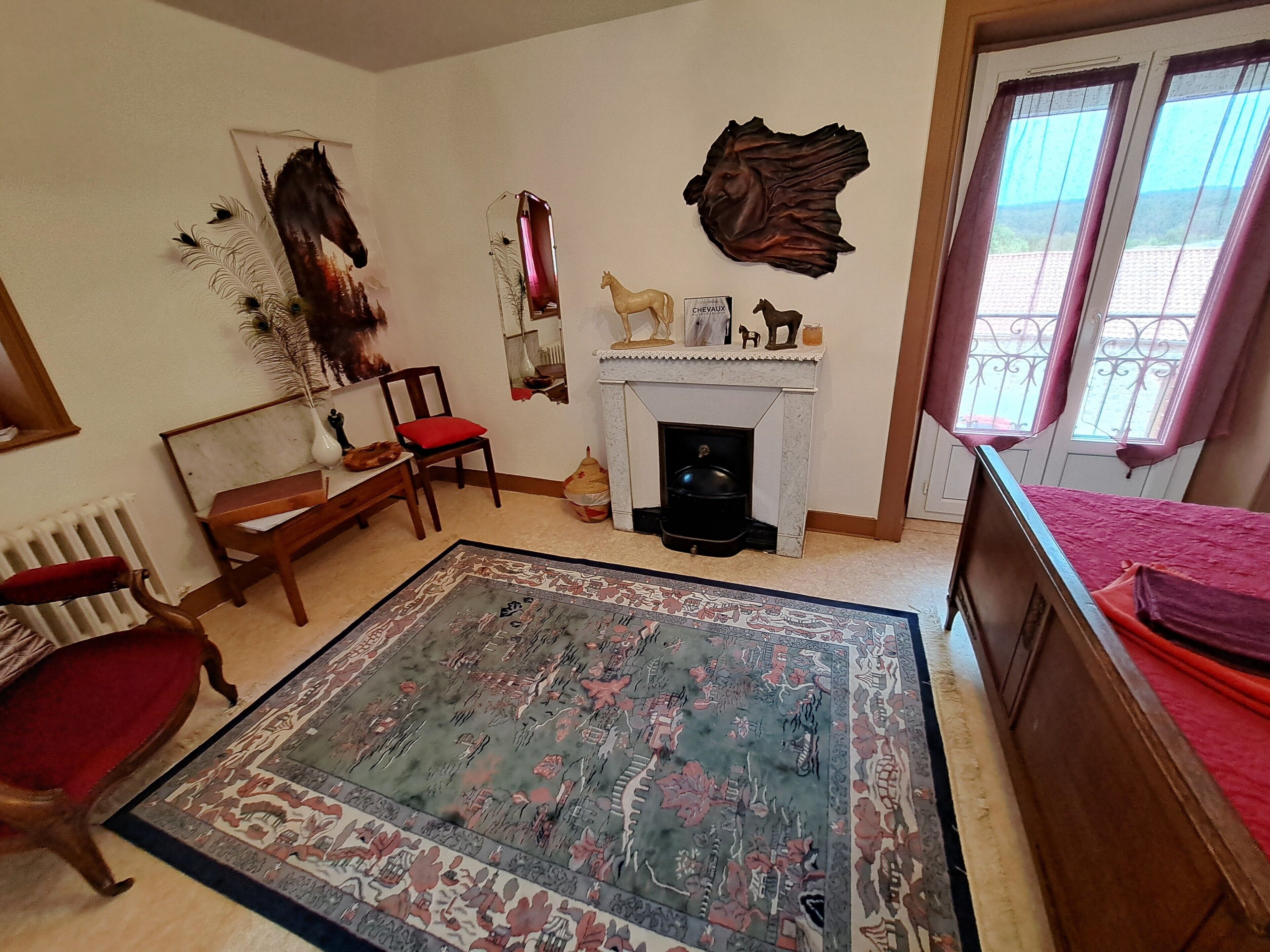 4 slaapkamers, een strijkplank/strijkijzer, gratis wifi, beddengoed