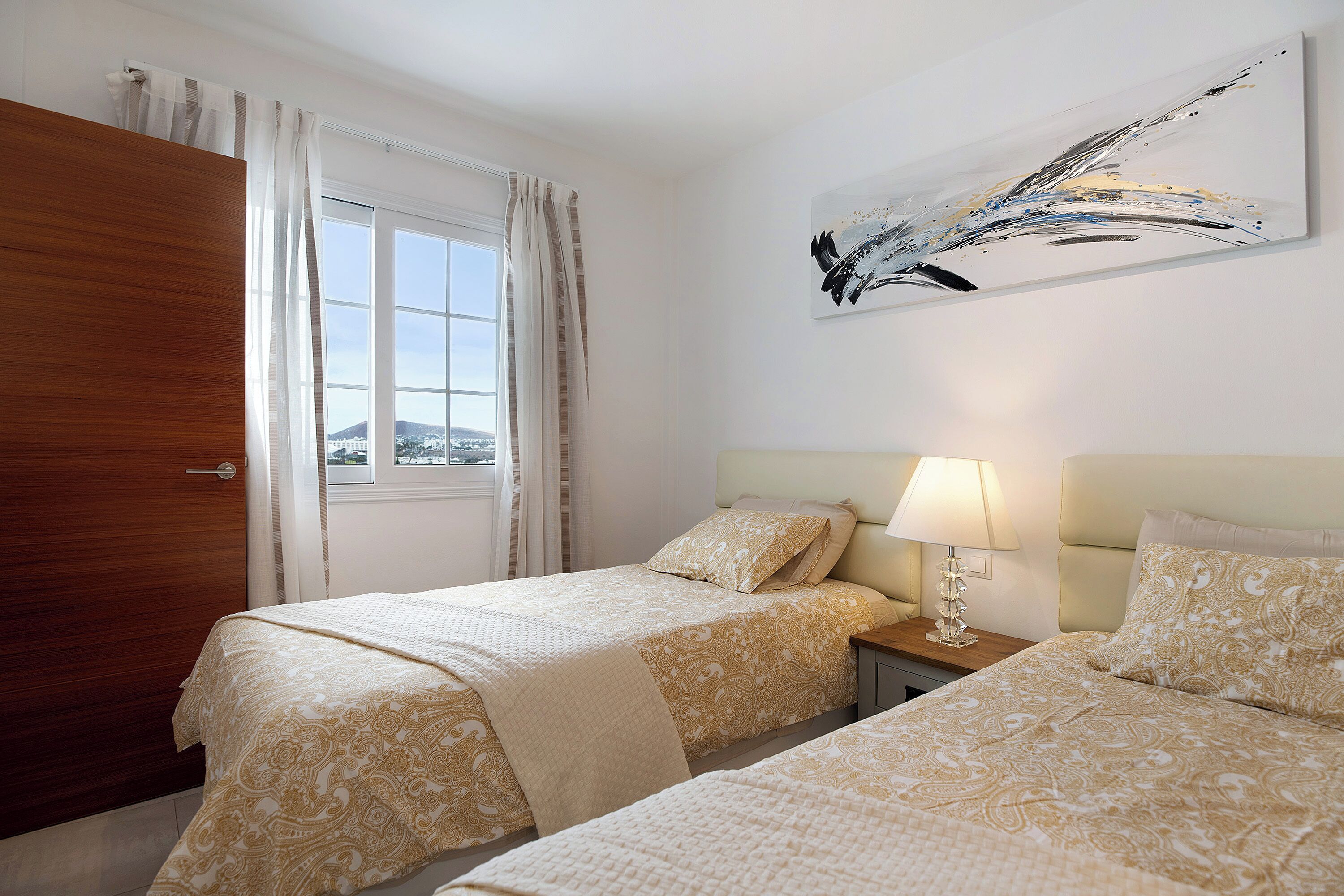 2 chambres, fer et planche à repasser, Wi-Fi gratuit, draps fournis